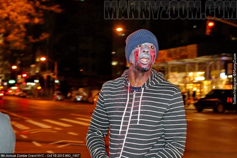 La ciudad de Nueva York se llenó de zombies en el Zombie Crawl 2015.