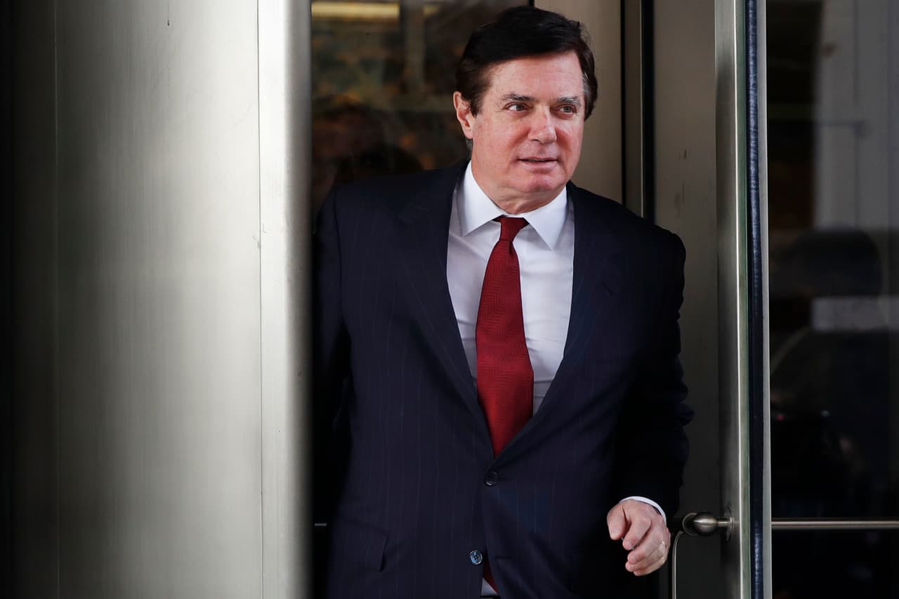 El juicio por fraude y delitos fiscales contra Paul Manafort, ex jefe de campaña de Trump, se hará en septiembre