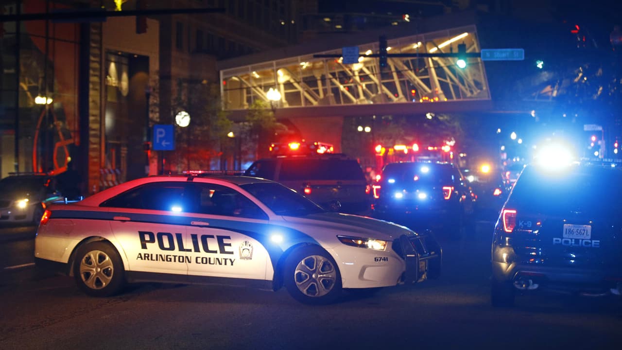 Escasez de policías en Arlington preocupa a residentes; hay decenas de vacantes