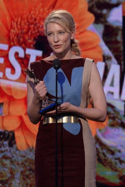 Cate Blanchett fue Mejor Actriz por "Blue Jasmine". Mira aquí los videos más chismosos.