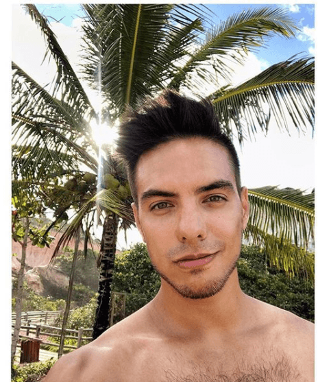 Tiempo después mostró su dotes como bailarín en el reality 'Mira Quien Baila'.