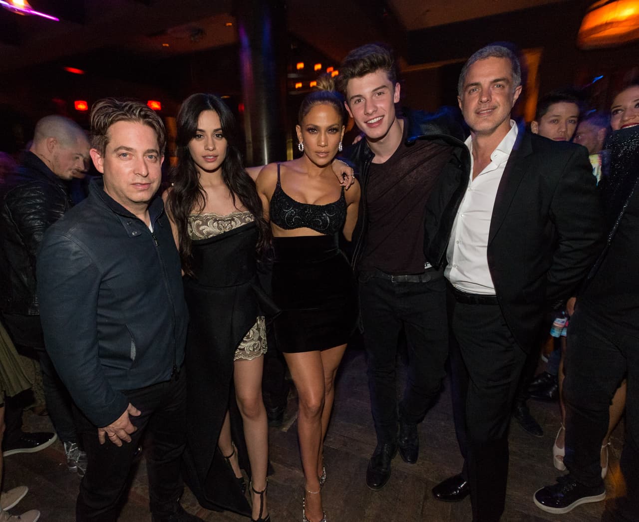 JLo no sólo fue la host del evento, sino la sensación en la after, checa todos los chismes de la fiesta.