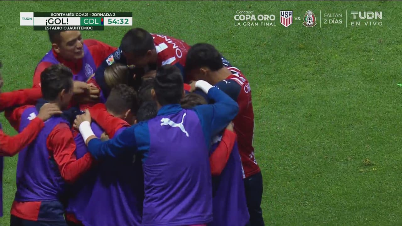 ¡Se come el gol! Mayorga vence a Antony Silva con un zapatazo para el 0-1