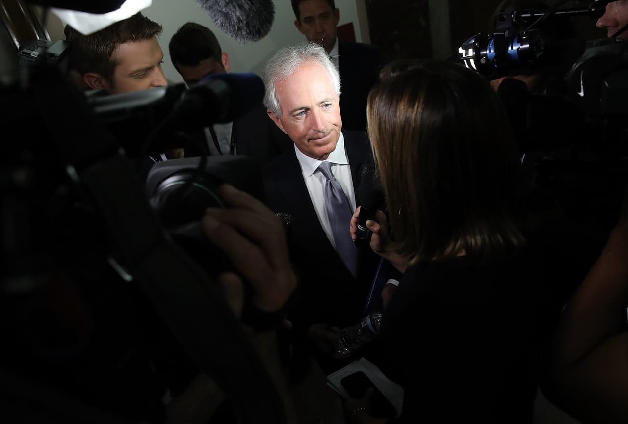 El senador Bob Corker no apoyó el acuerdo nuclear con Irán, como lo aseguró Donald Trump