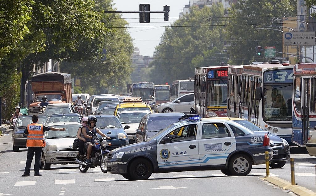 Arrestan en Argentina a seis ciudadanos sirios por viajar con documentos falsos