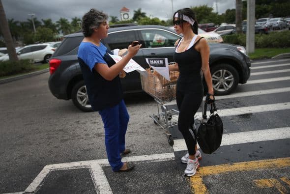 Aquí Abouarab habla con Excelina Ordoñez sobre la ley del cuidado de salud costeable, y sus beneficios.