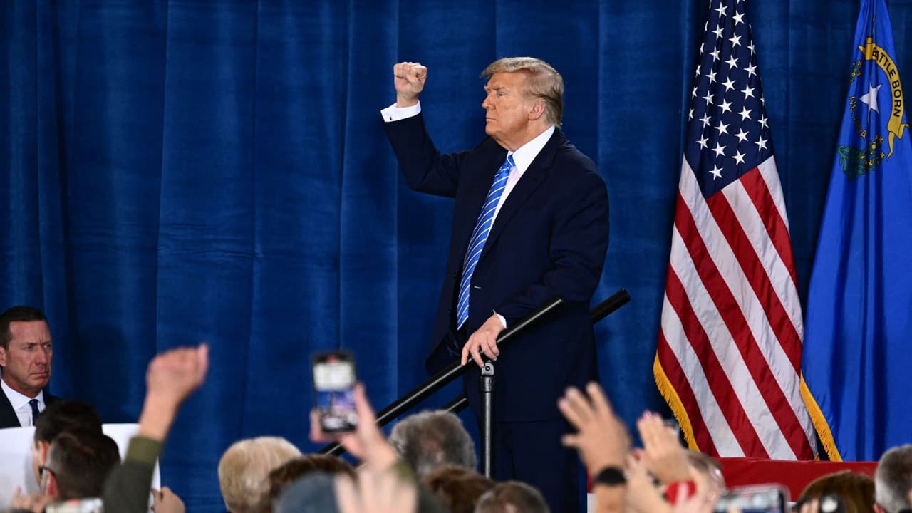 Corte falla a favor de Trump y permanece en las boletas para las elecciones primarias de Illinois y generales