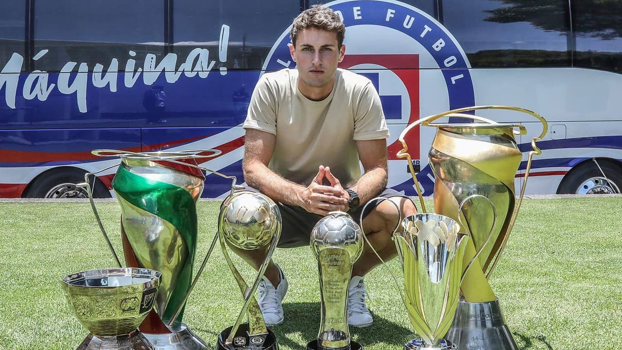 ¿Hugo Sánchez? Santiago Giménez admite que no aspira a igualar al 'Penta'