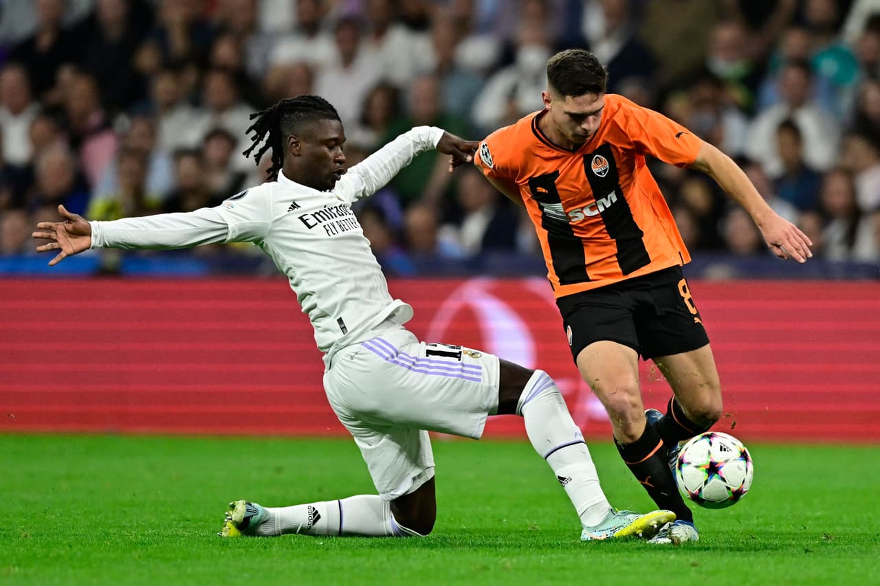 Real Madrid pudo golear al Shakhtar Donetsk y la poca contundencia le hizo sufrir un poco para ganar por la mínima de 2-1 en la UEFA Champions League.