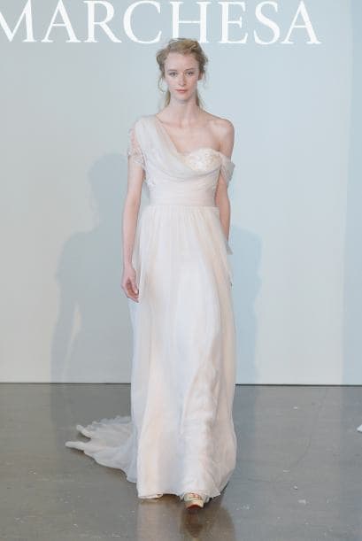Aquí los mejores modelos de la diseñadora Marchesa.