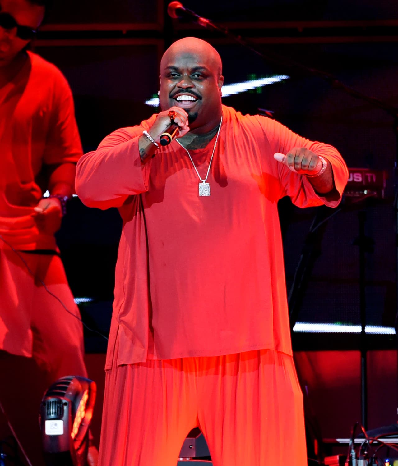 "Si alguien se desmayó, ¡ni siquiera está contigo conscientemente! Eso implica consentimiento". Lo peor de todo fue que apenas hace unos días fue sentenciado a libertad condicional, debido a un cargo por violación en 2012.