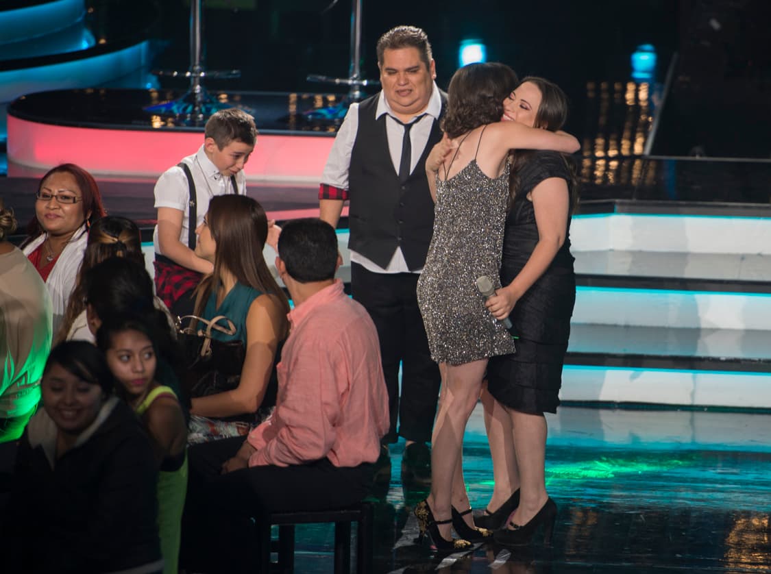 No todo es estrés y tensión en Me Pongo de Pie, a veces tanto jueces, capitanes, familias y conductoras se divierten bromeando o tomándose fotos. Todo esto pasó en el detrás de cámaras del cuarto show.