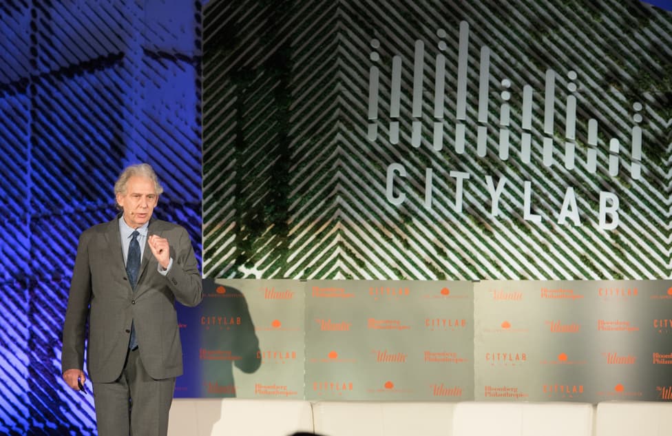 El investigador Ricky Burdett en el evento CityLab 2016.