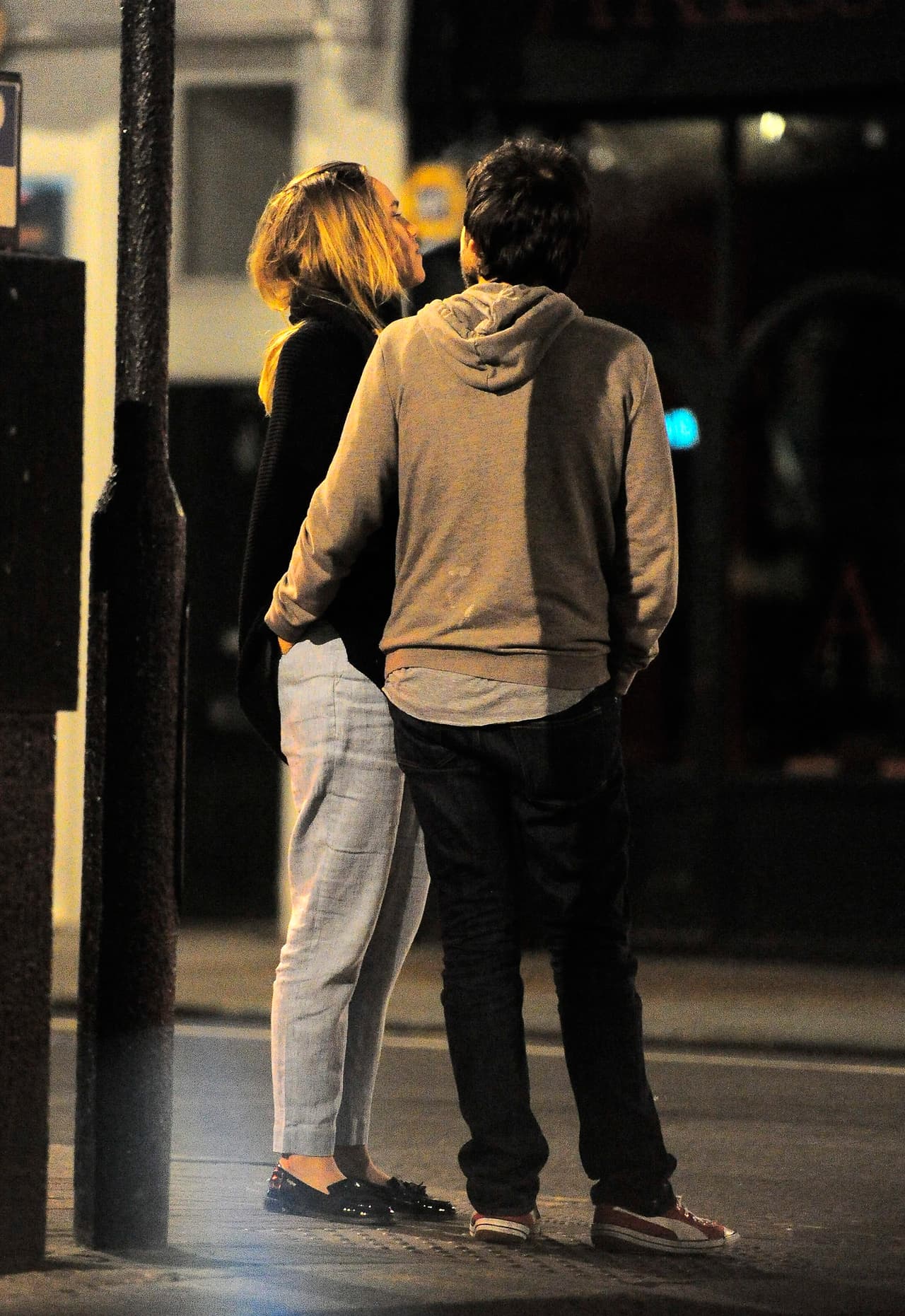 Diego parecía no querer soltar a Suki.