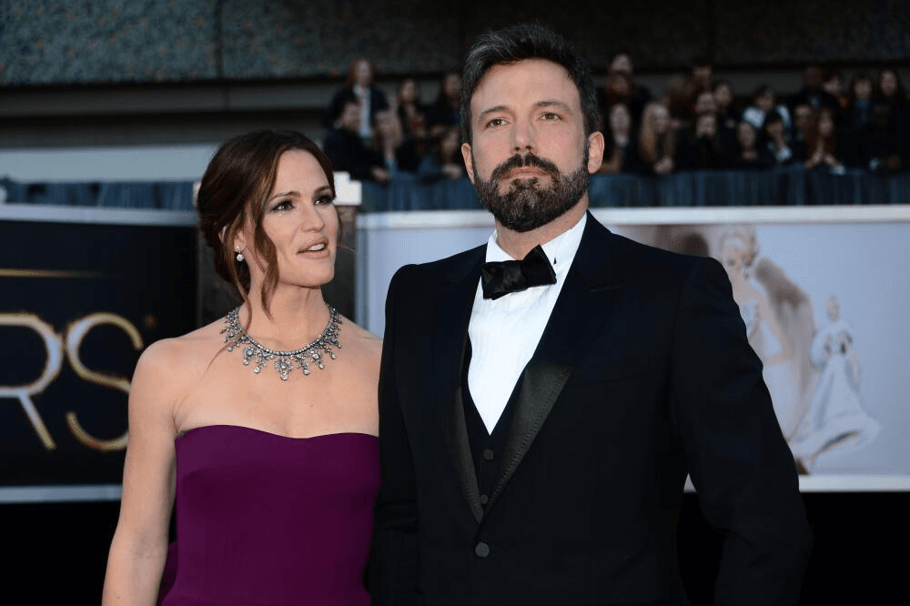 Captan a Ben Affleck y su exesposa Jennifer Garner muy juntitos. ¿Será que JLo está celosa?
