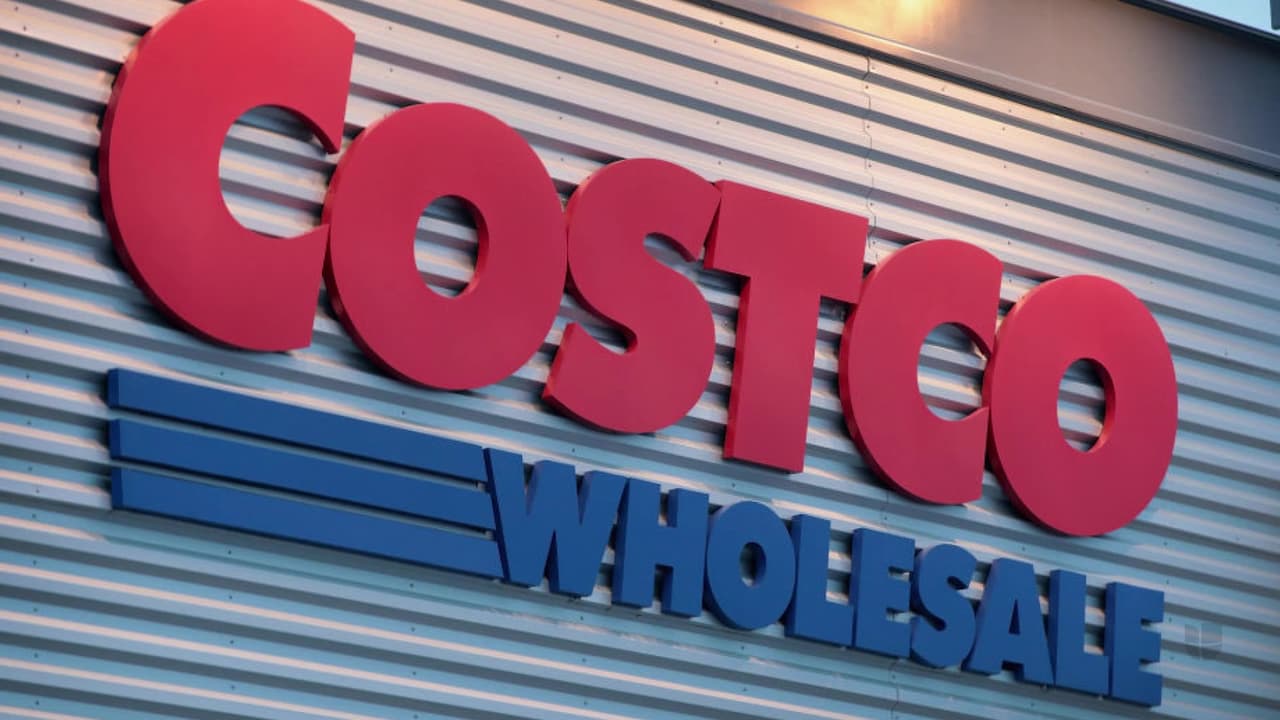 Anuncian retiro de productos de rodajas de pollo vendidos en Costco tras posible contaminación