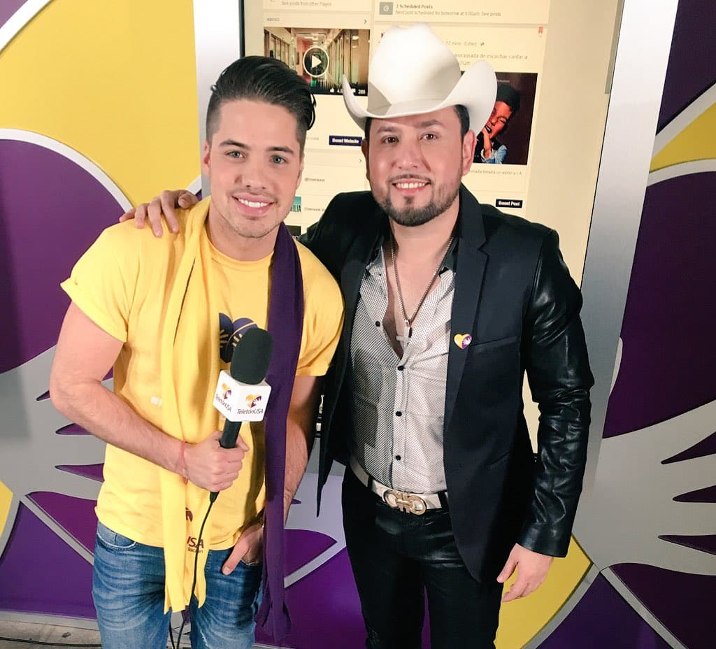 William Valdes: "Gracias @roberto__tapia por unirte este año a @TeletonUSA #MomentoDeActuar".