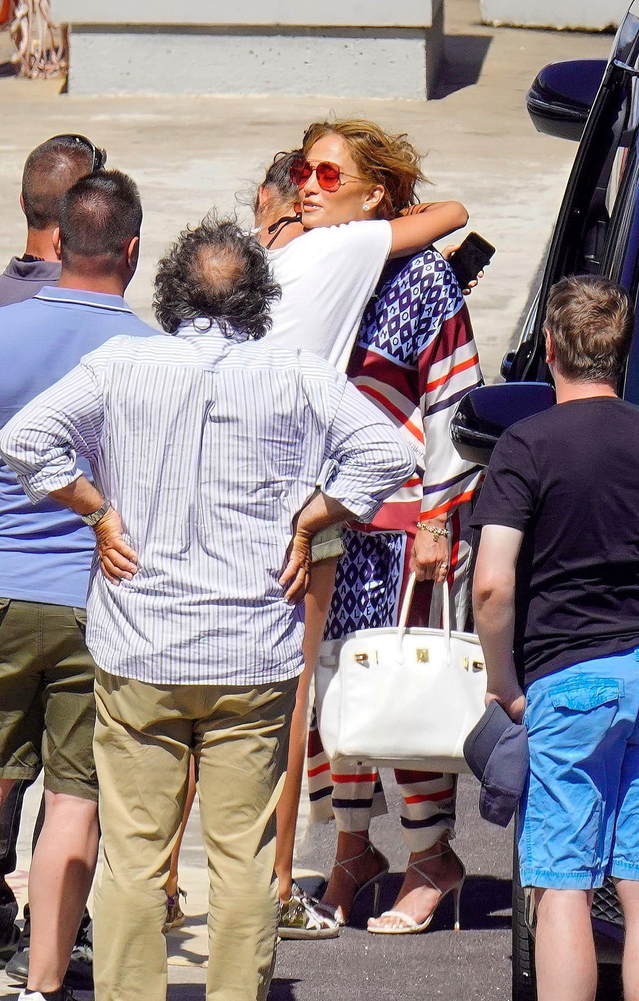 La última ocasión que se les vio juntos fue el pasado 28 de julio 
<b><a href="https://www.univision.com/famosos/jlo-y-ben-affleck-disfrutan-sol-costas-italianas-amalfi-fotos" target="_blank">disfrutando de las costas de Amalfi en Italia. </a></b>
<br>