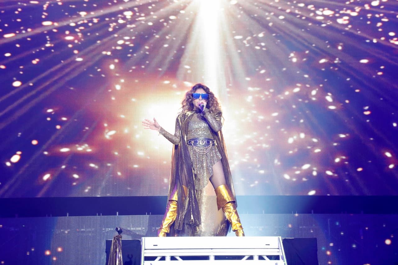 Recordemos que Trump ha tenido líos por sus comentarios misóginos y hasta escándalos con mujeres por irrespeto y demás.