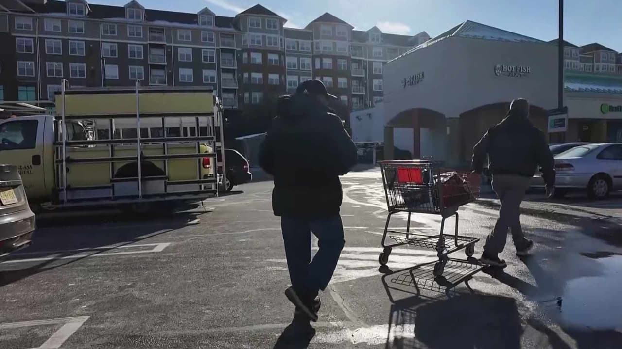 Nueva Jersey declara emergencia por tormenta de nieve; ciudades se preparan con sal y equipos especiales