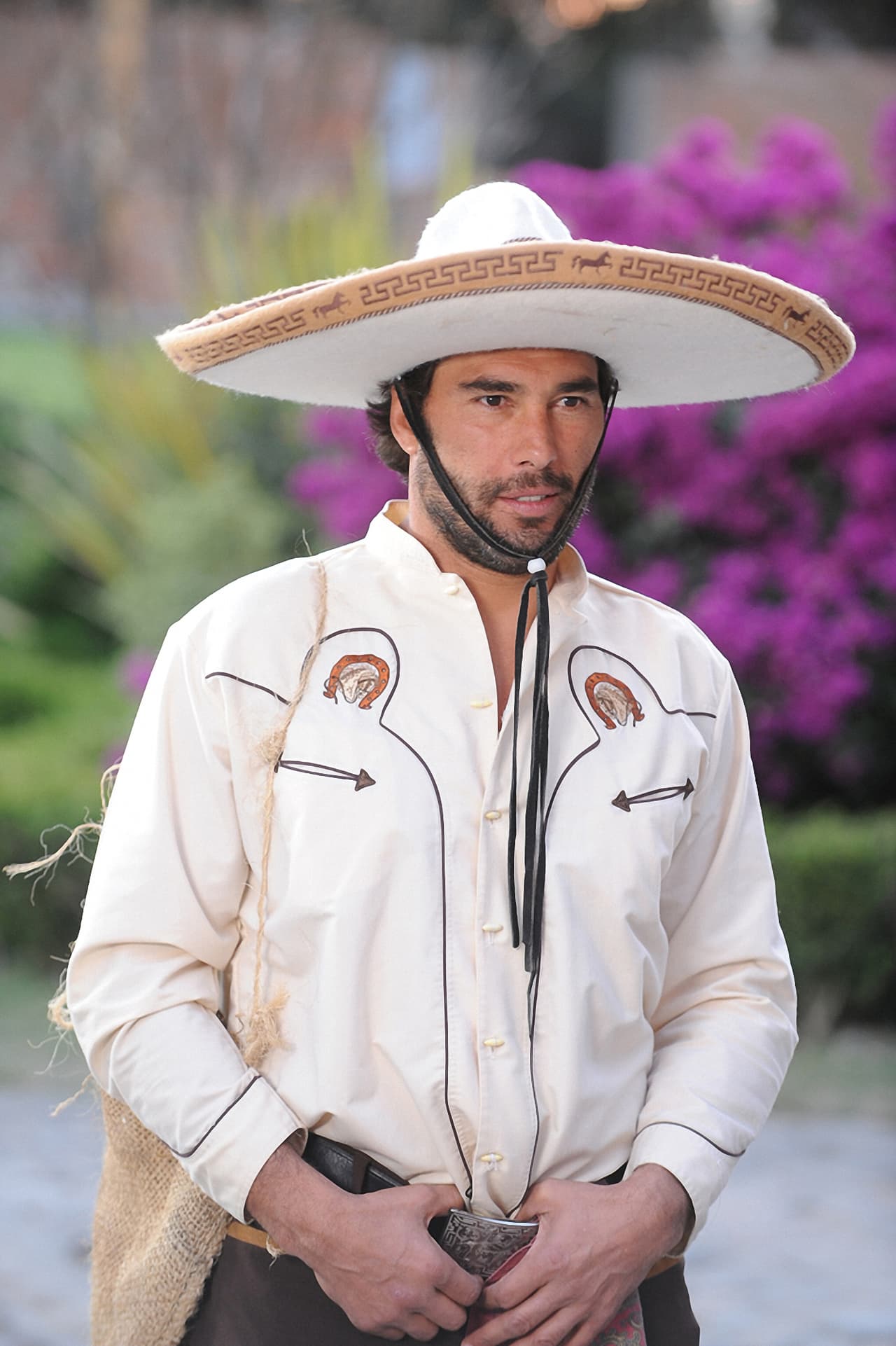 <b><a href="http://www.univision.com/temas/eduardo-yanez">Eduardo Yáñez</a></b> es otro caso de total hermetismo en su vida privada, ya que cuando se toca el tema de sus relaciones en pareja el actor no puede evitar molestarse y terminar abruptamente las entrevistas.