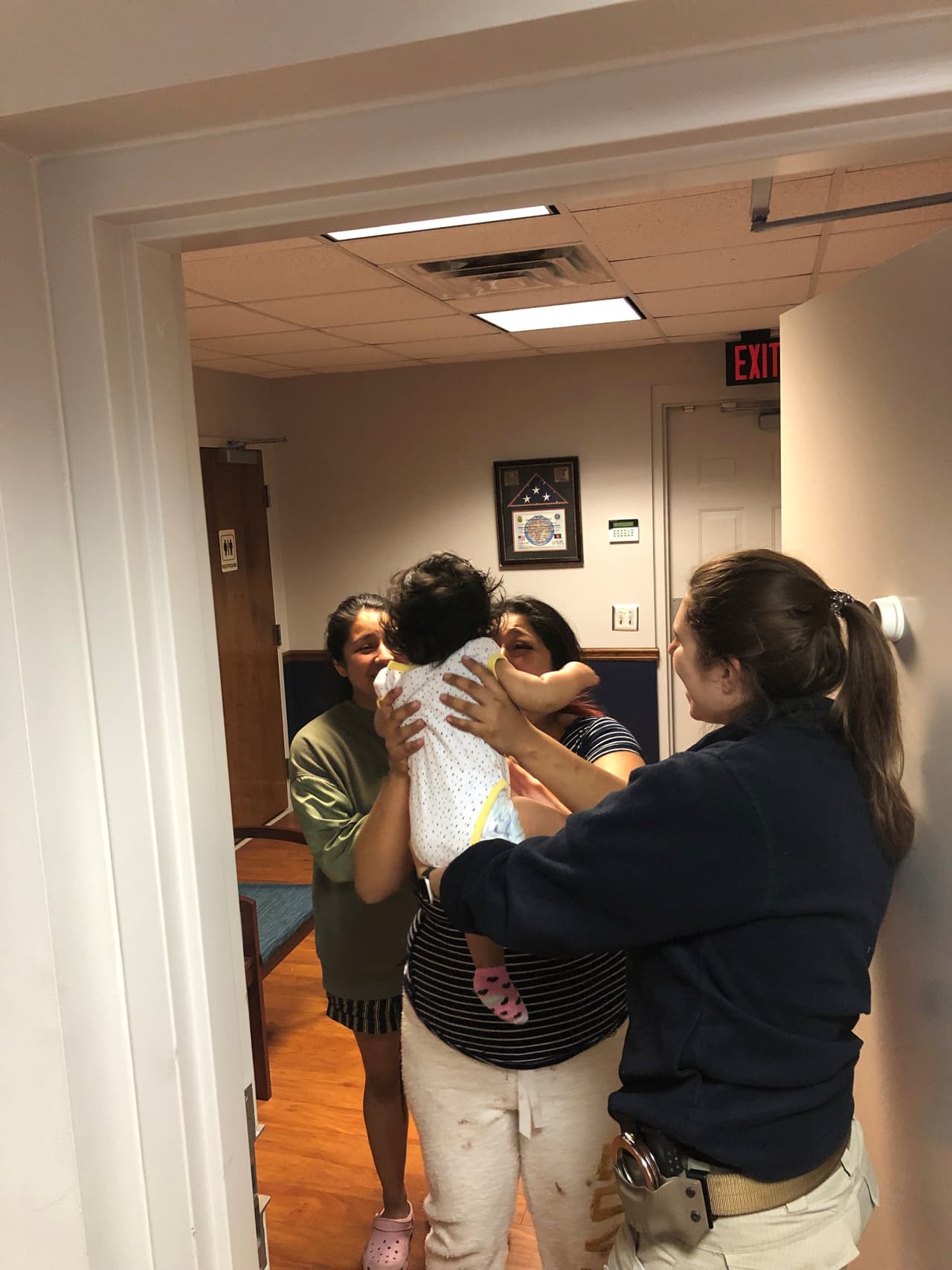 Según informó el Buró de Investigaciones de Georgia (GBI) que recuperaron 
<b>"de manera segura y ilesa en Statesboro, con la ayuda de la Oficina del Sheriff del Condado de Long, el Departamento de Policía de Statesboro y la Oficina del Sheriff del Condado de Bulloch".</b>