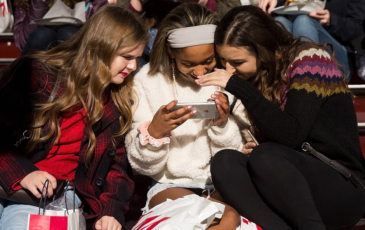 Estudio revela efecto “tóxico” de Instagram en las adolescentes: esto explica experta en California