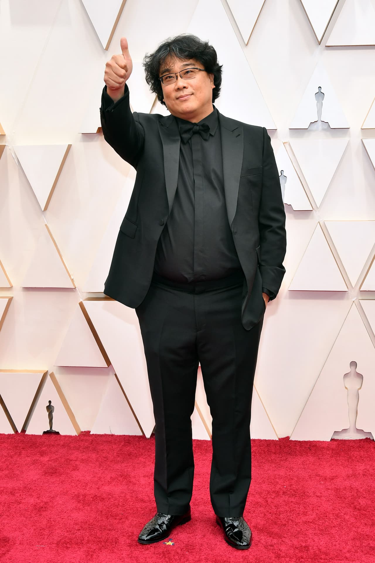 El director de 'Parásitos', Bong Joon-ho, caminó entusiasmado por la alfombra roja. Diane Warren Fatma Al Remaihi