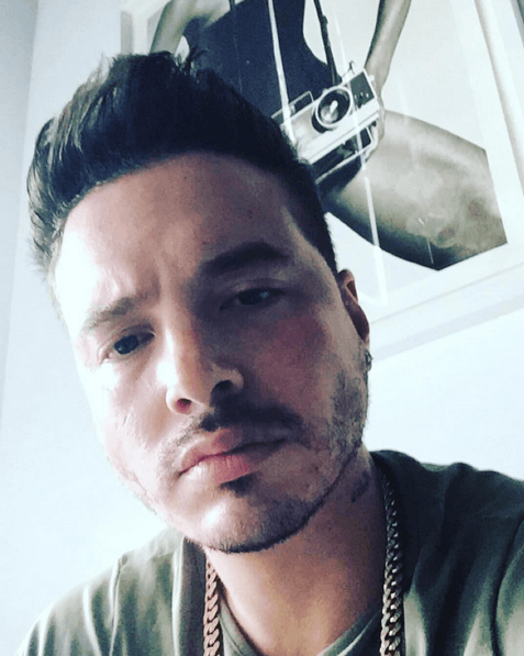 “Don José ALIAS GOSHERO” sabe que siempre hay tiempo para un selfie… hasta cuando anda de gira.