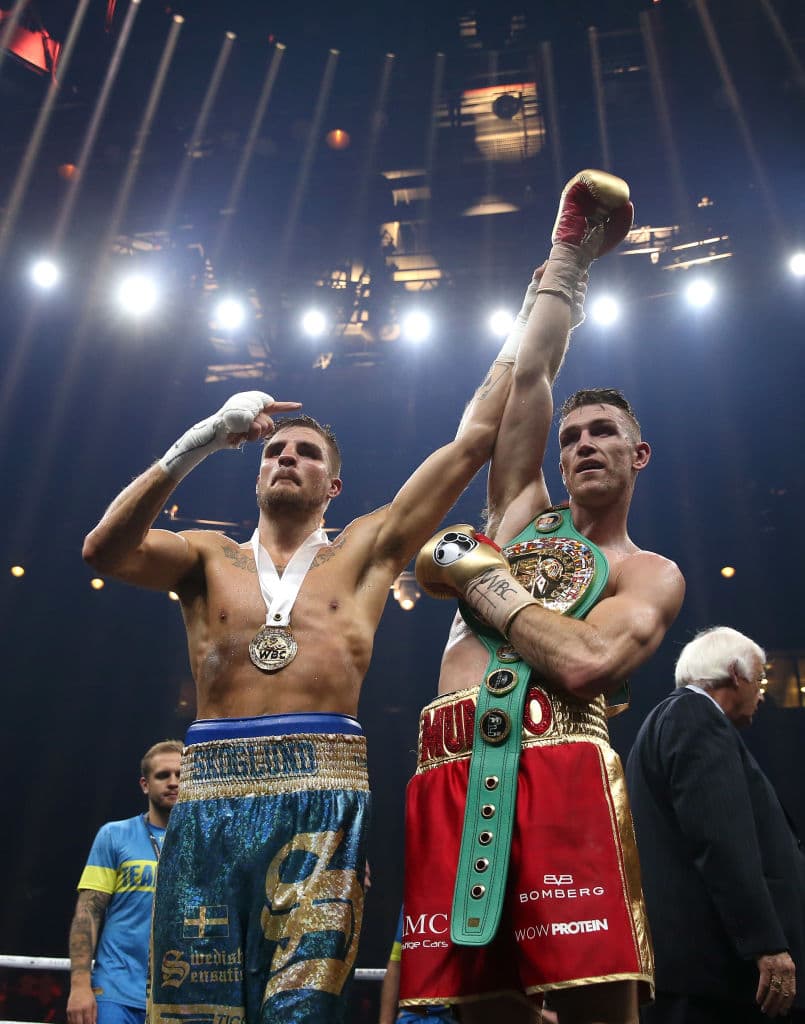 Entre 2015 y 2017, el inglés ostentó los títulos europeos, británico y WBC del peso supermediano.
<br>