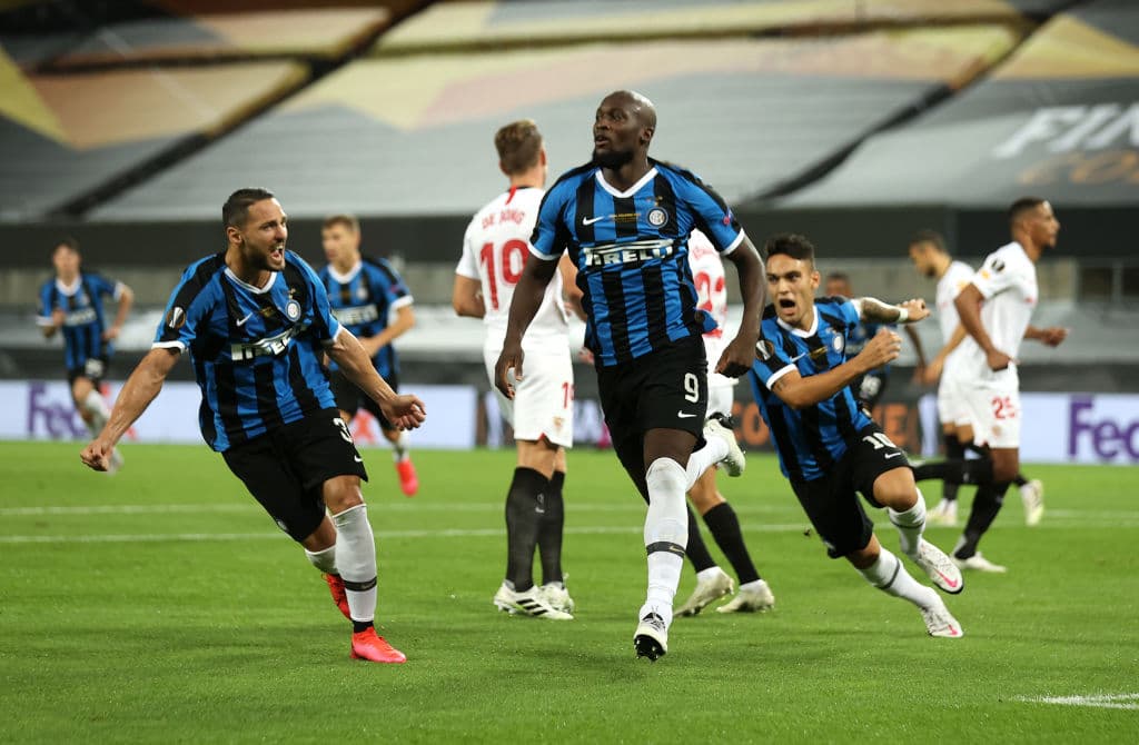 El astro belga cobró con un zurdazo colocado junto al palo izquierdo para adelantar al Inter.