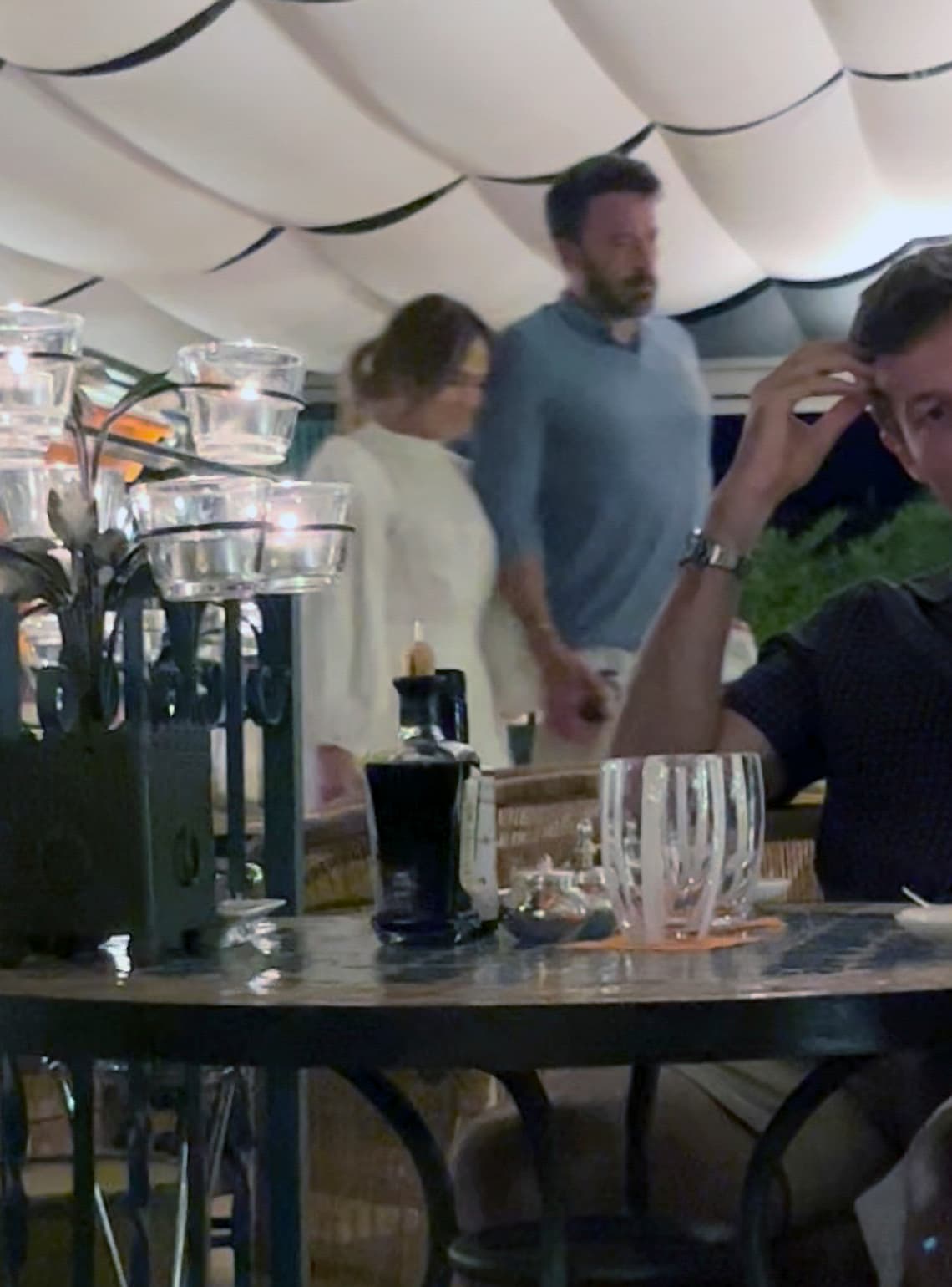 <b>"Son gente con los pies en la tierra",</b> dijo la persona que asegura haber estado también presente esa noche.
<br>