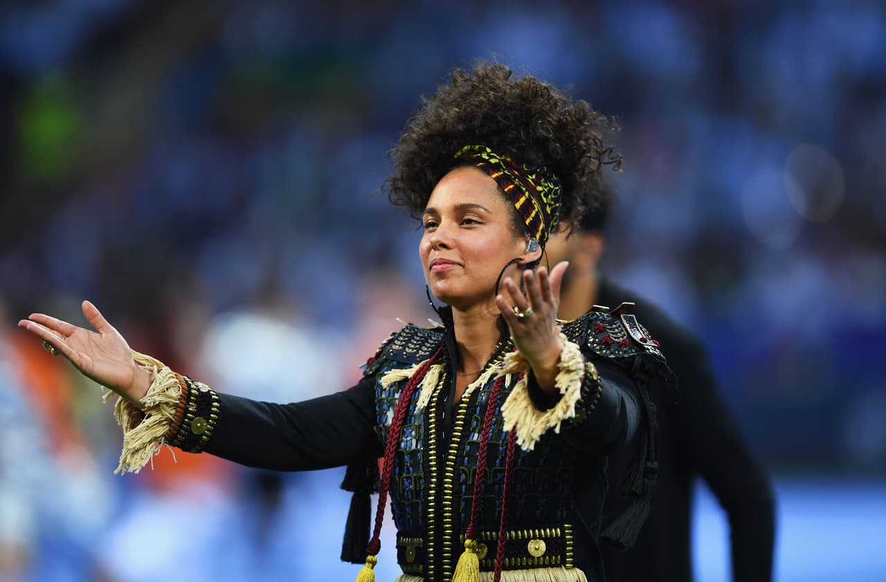 Alicia Keys, deslumbrante en la Final de la UEFA Champions League