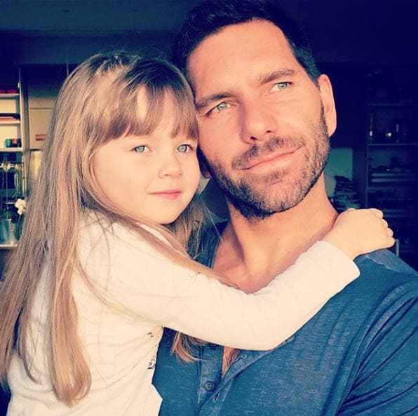 En más de una ocasión, el intérprete de John Lucio ha declarado su amor por Paloma. "Es una etapa de una ternura infinita. Cada palabra, cada gesto me derrite", expresó para People en Español en junio de 2016.