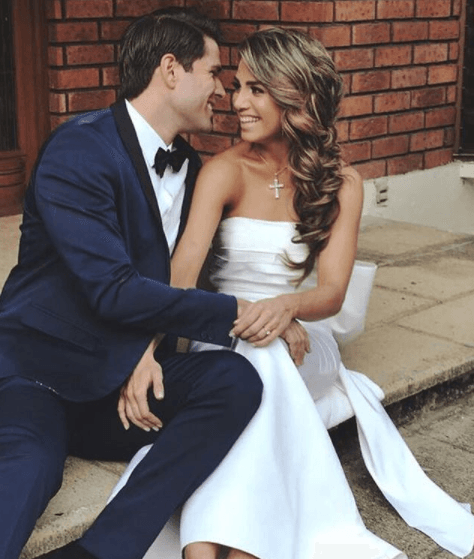 Jesús Bracamontes Jr. es el hermano menor de la actriz y conductora Jacqueline Bracamontes. En agosto de 2017 'Chuy' Bracamontes afirmó a través de sus redes sociales que se había comprometido con su novia Lorenia Martínez.