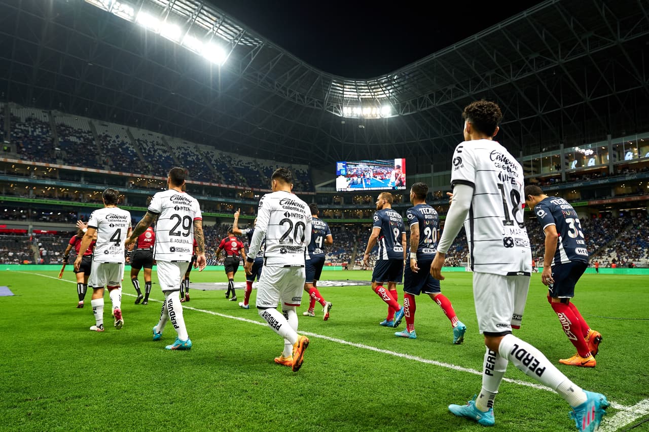 Rayados de Monterrey tuvo un partido muy gris y apenas pudo sacar un punto ante un Atlas que tampoco generó opciones pese a quedarse con un hombre más en gran parte del segundo tiempo.
