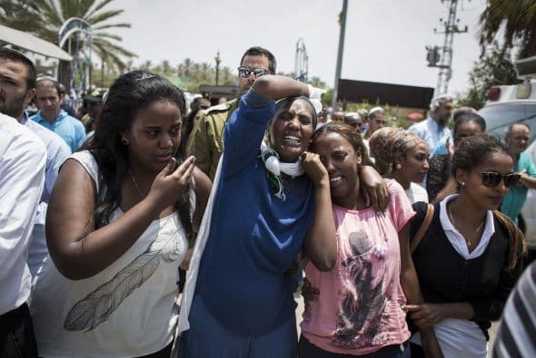 Al menos 600 palestinos han muerto hasta este martes en Gaza a causa del conflicto armado entre Israel y Hamas. Una estimación de las Naciones Unidas señala que casi ocho de cada 10 de las víctimas son civiles. Cifras del Ministerio de Salud de Gaza reportan que más de 3 mil 700 han quedado heridos. Mientras Israel ha informado que sus fuerzas armadas han matado a más de 180 militantes, reportando la baja de 27 de sus soldados.