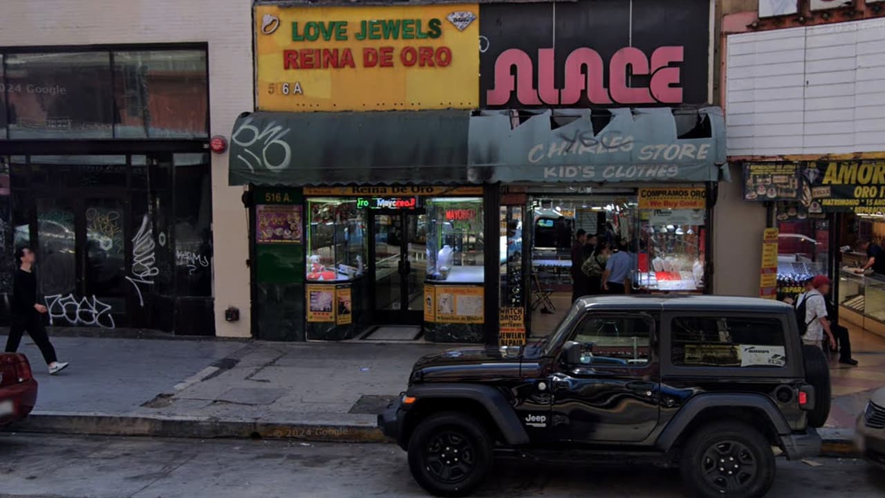 Ladrones excavan túnel y roban joyería en Los Ángeles: se llevaron hasta 20 millones en mercancía y efectivo