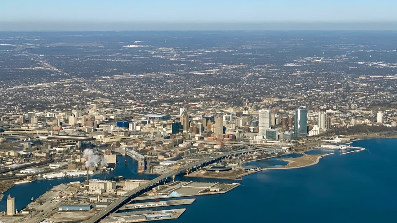 <b>9. Milwaukee, Wisconsin</b>:
<br>Otra ciudad más beneficiada de la disposición amable y calmada de los habitantes de centro-occidente de Estados Unidos.