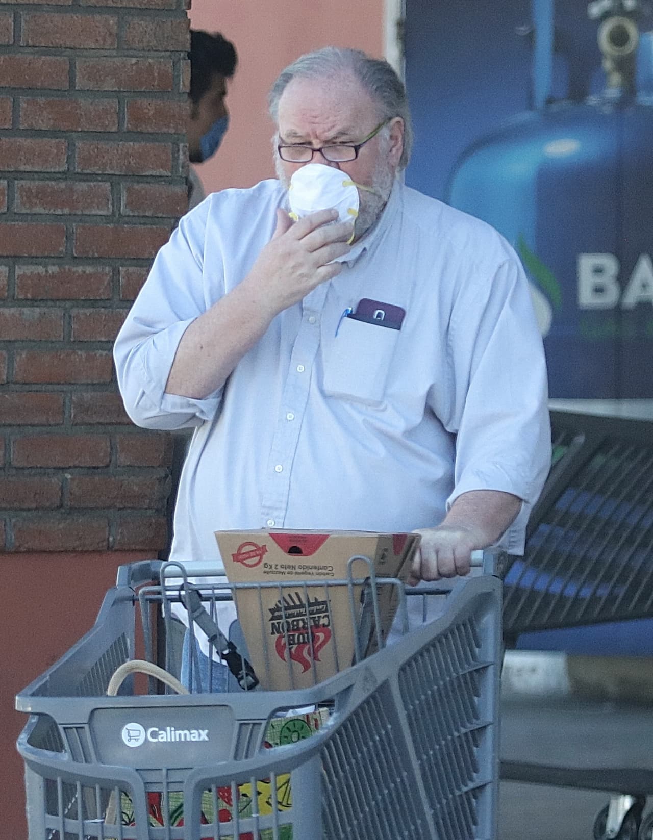 Desde entonces, la relación entre ambos 
<b><a href="https://www.univision.com/famosos/bajo-tierra-y-dentro-de-un-ataud-ahi-espera-estar-el-papa-de-meghan-markle-cuando-ella-regrese-a-verlo-fotos" target="_blank">ha sido ríspida </a></b>y él la ha criticado en varias ocasiones ante la prensa mundial. 
<br>