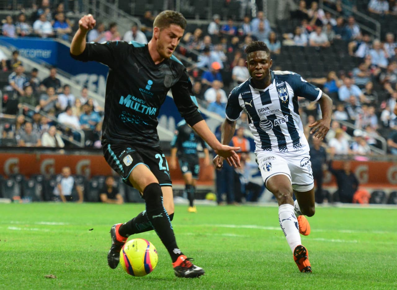 Al día de hoy Mier suma 33 partidos disputados con la camiseta de los Gallos Blancos, con los que ha marcado un gol. Pero su ciclo en Querétaro está por cerrarse para su nueva aventura en la Liga MX.