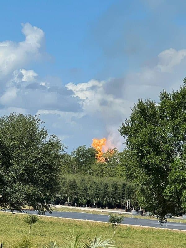 La explosión ha obligado a los residentes de la zona a evacuar por precaución, según la Oficina de Gestión de Emergencias del Condado de Fort Bend.