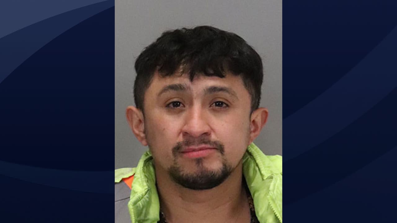 Henry Avilez Castillo es residente de San José y tiene 34 años. Se informó que 18 de esos arrestos se realizaron en un esfuerzo coordinado con SJPD Special Operations (Street Crimes, METRO, VCET) y la Oficina de Investigaciones.
<br>