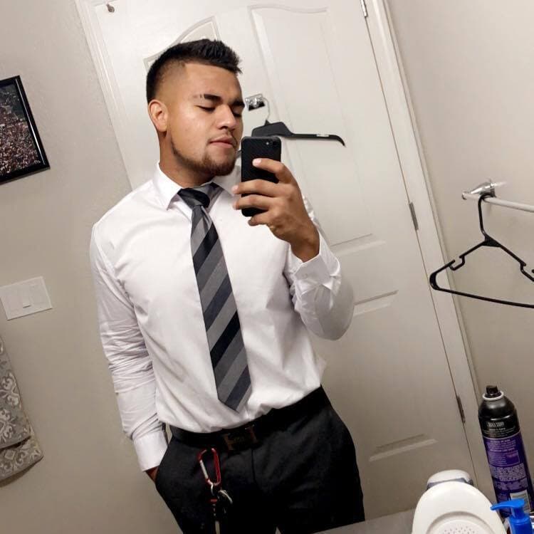 El sospechoso fue llevado a un hospital para ser atendido por lesiones menores y luego llevado a la cárcel bajo custodia de la policía.