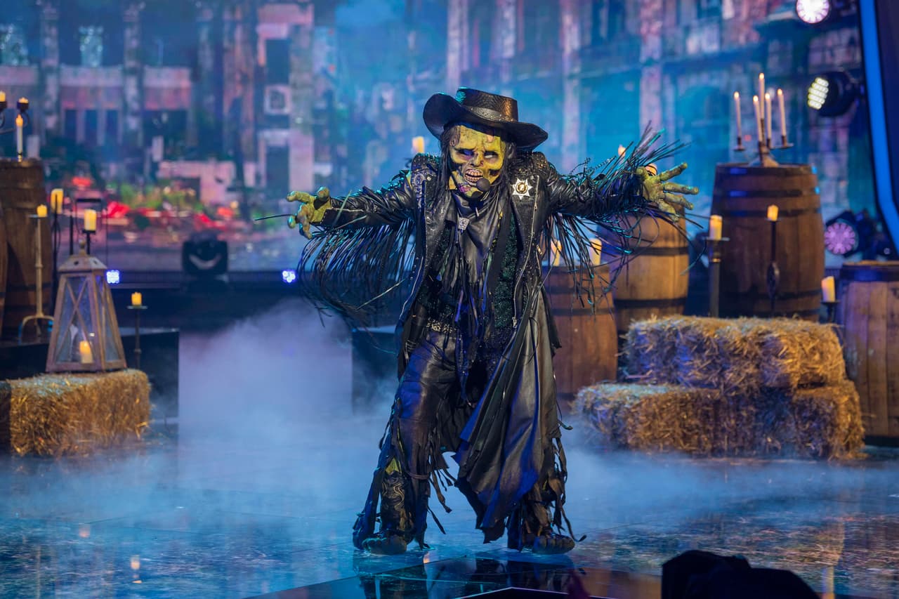 Jinete es un zombie que gusta del canto y el baile.