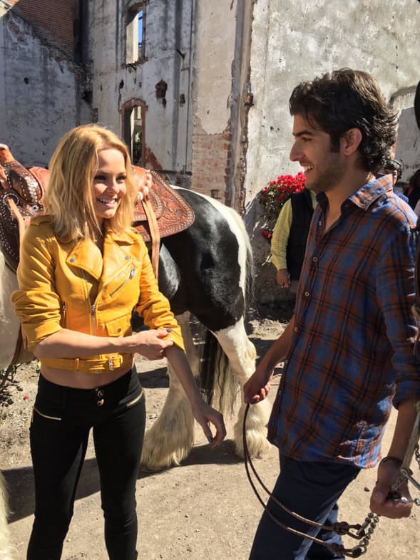 Ella compartirá créditos con Juan Pablo Gil.