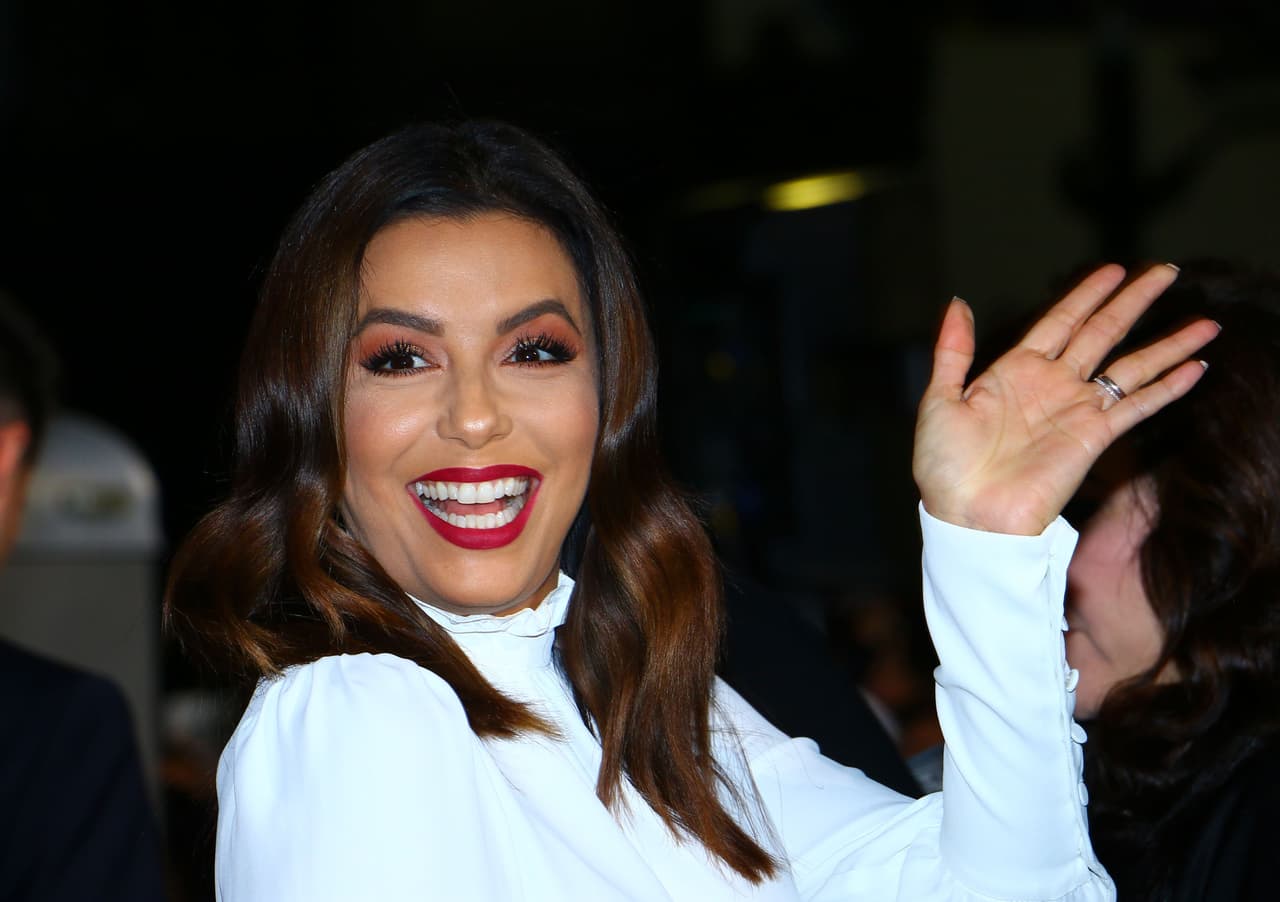 Eva Longoria creció en Corpus Christie, Texas, en el mismo lugar donde nació Selena y en su intervención, la actriz aseguró que no hay ninguna figura que represente a la comunidad latina en Estados Unidos más que la cantante, quien fuera asesinada el 31 de marzo de 1995.