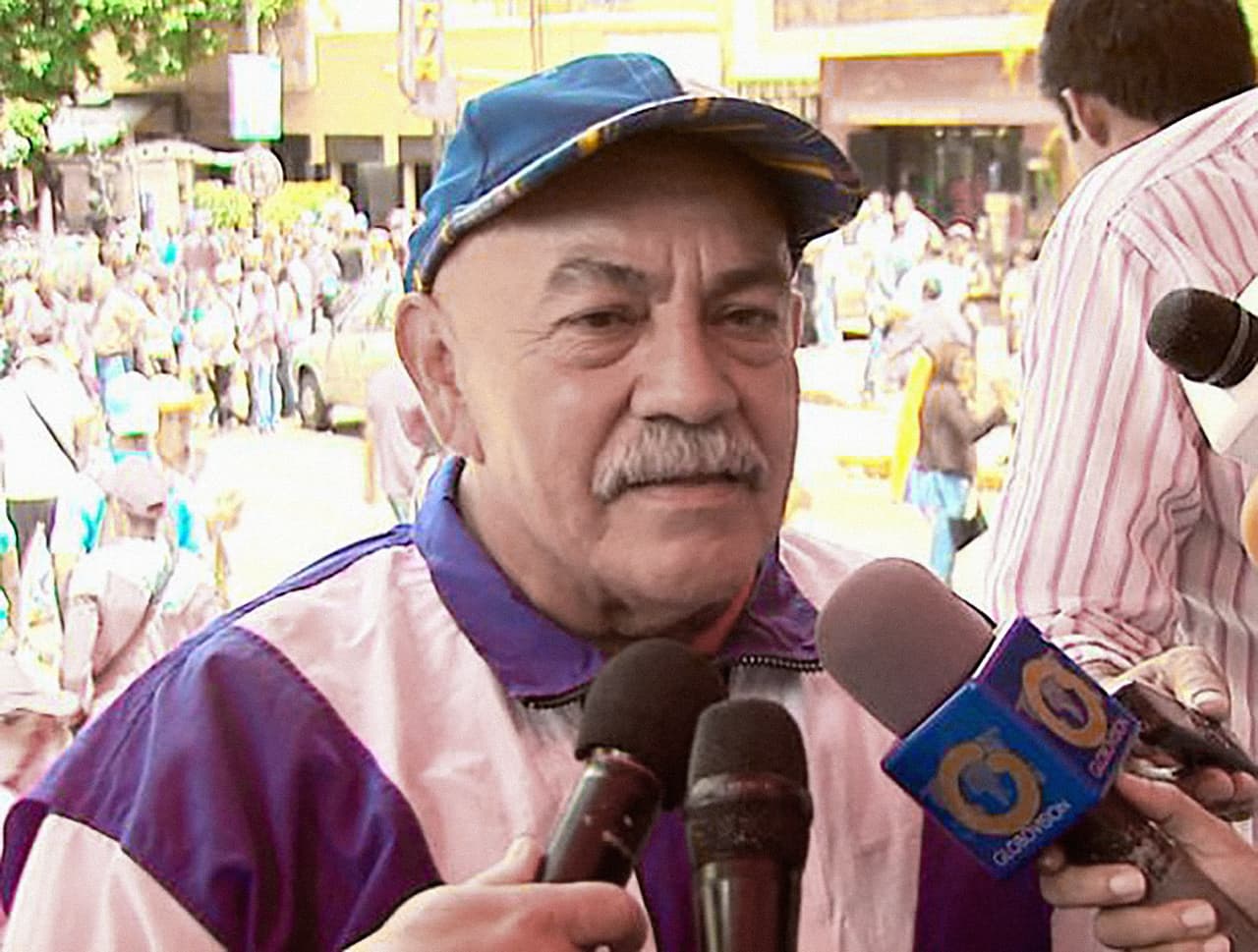 Darío Vivas, a cargo del equipo de movilización permanente del Comando Constituyente Zamora 200. Fue elegido asambleísta por el municipio Vargas, Estado Vargas. En ese mismo estado había sido elegido diputado del Parlamento suspendido por la Asamblea Nacional Constituyente.