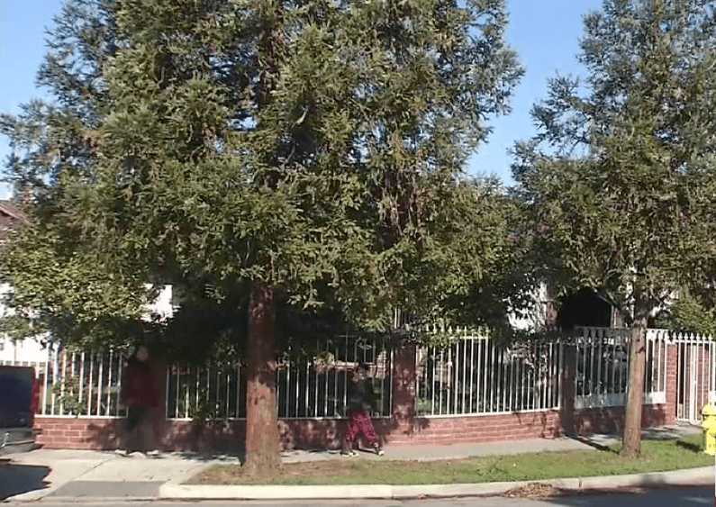 Dos incendios distintos desplazan a 12 personas en San José 