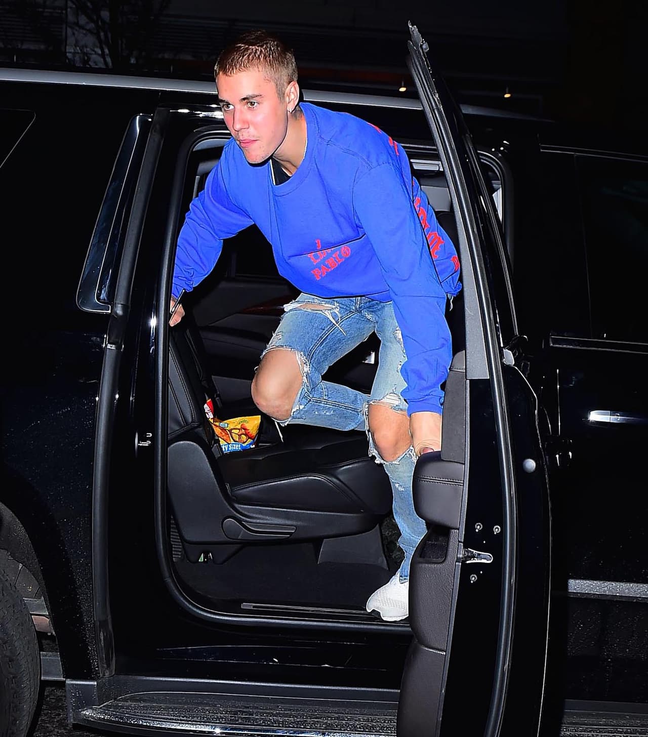 Justin Bieber vuelve a estar metido en problemas, ahora un hombre lo acusa de agresión y le cobra miles de dólares para reparar el daño...